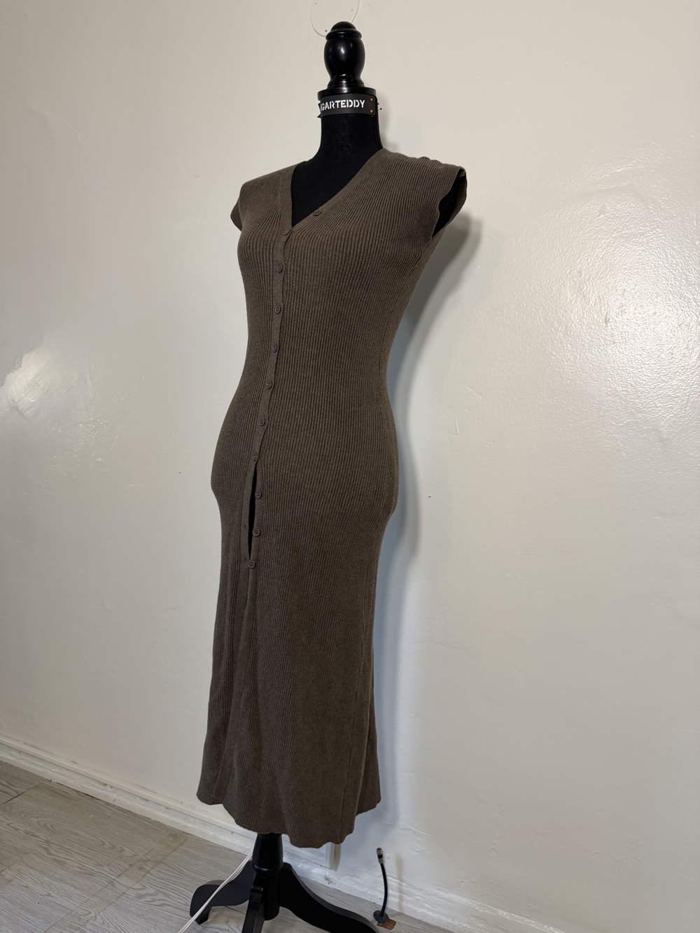 Brown Ribbed Button-Front Midi Dress - Picture 6 of 12